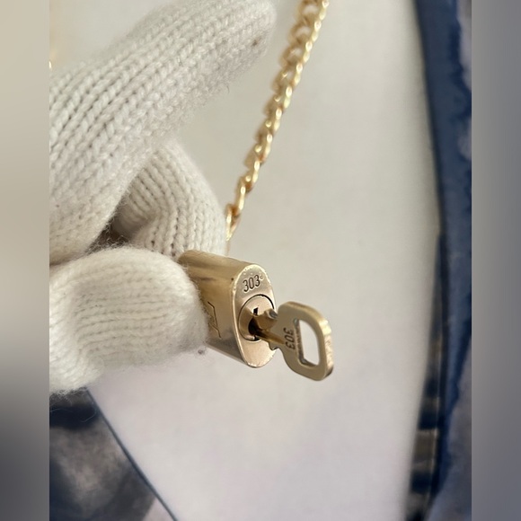 LOUIS VUITTON Padlock & Key Set Vintage Gold Plated Pre-Owned #303 - Picture 4 of 11